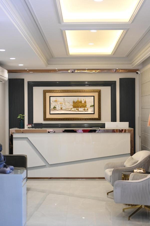 Hotel Elegance Regency Khanna  Exterior foto